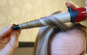 Šukuosenos vidutinio ilgio plaukams